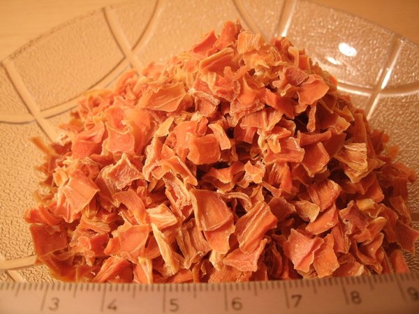 500g Karotten hochrot in Würfel
